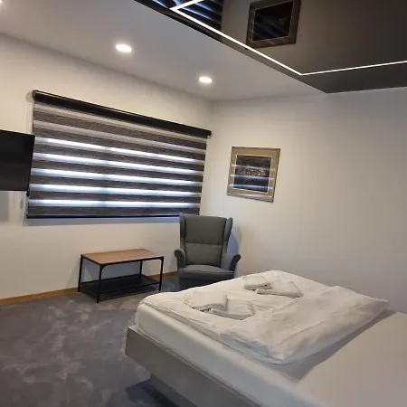 Swan 4*